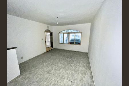 Casa para alugar com 300m², 4 quartos e 2 vagas