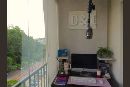 Sala - Varanda de apartamento à venda com 2 quartos, 57m² em Umuarama, Osasco