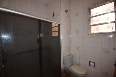 Casa para alugar com 233m², 3 quartos e 4 vagasBanheiro