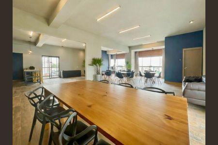 Apartamento à venda com 27m², 1 quarto e sem vaga Apartamento à venda com 27m², 1 quarto e sem vagaSalão de Festas