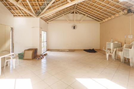 Apartamento para alugar com 64m², 2 quartos e 1 vagaÁrea comum - Salão de festas