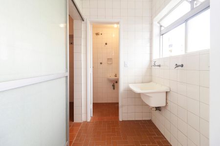 Apartamento à venda com 82m², 3 quartos e 1 vagaÁrea de Serviço