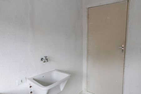 Casa para alugar com 42m², 1 quarto e sem vaga