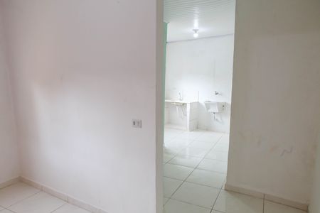 Casa para alugar com 42m², 1 quarto e sem vaga