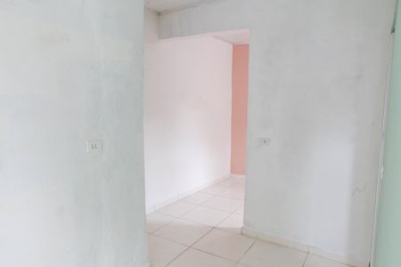 Casa para alugar com 42m², 1 quarto e sem vaga