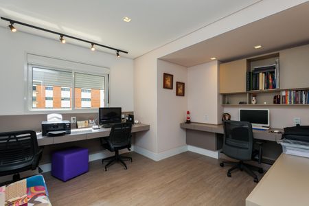 Apartamento à venda com 175m², 3 quartos e 3 vagas Apartamento à venda com 175m², 3 quartos e 3 vagasSuíte 3