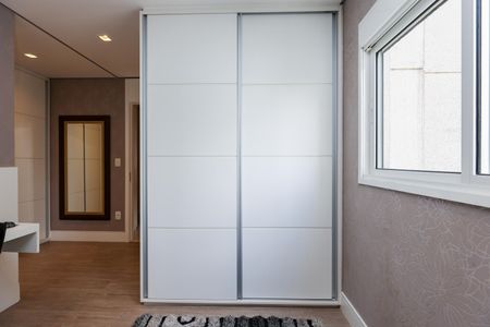 Apartamento à venda com 175m², 3 quartos e 3 vagas Apartamento à venda com 175m², 3 quartos e 3 vagasSuíte 2