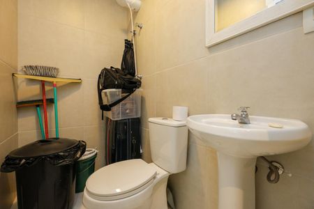 Apartamento à venda com 175m², 3 quartos e 3 vagas Apartamento à venda com 175m², 3 quartos e 3 vagasÁrea de Serviço