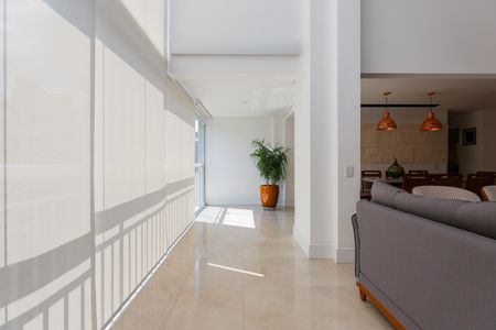 Apartamento à venda com 175m², 3 quartos e 3 vagas Apartamento à venda com 175m², 3 quartos e 3 vagasSala