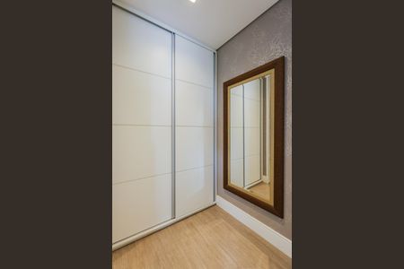 Apartamento à venda com 175m², 3 quartos e 3 vagas Apartamento à venda com 175m², 3 quartos e 3 vagasSuíte 2