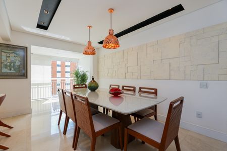 Apartamento à venda com 175m², 3 quartos e 3 vagas Apartamento à venda com 175m², 3 quartos e 3 vagasSala