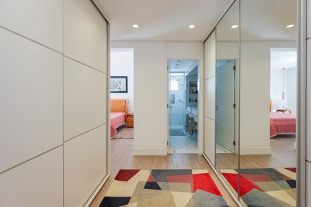 Apartamento à venda com 175m², 3 quartos e 3 vagas Apartamento à venda com 175m², 3 quartos e 3 vagasSuíte 1