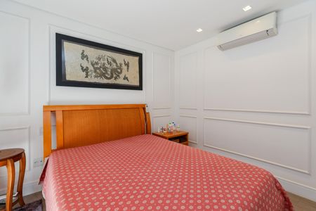 Apartamento à venda com 175m², 3 quartos e 3 vagas Apartamento à venda com 175m², 3 quartos e 3 vagasSuíte 1