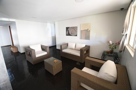 Apartamento para alugar com 72m², 3 quartos e 1 vagaHall social