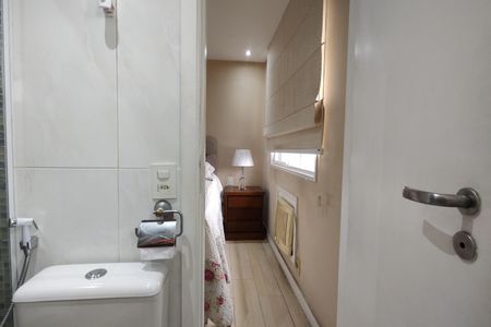 Apartamento à venda com 150m², 3 quartos e 1 vagaBanheiro da Suíte 1