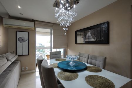 Apartamento à venda com 150m², 3 quartos e 1 vagaSala