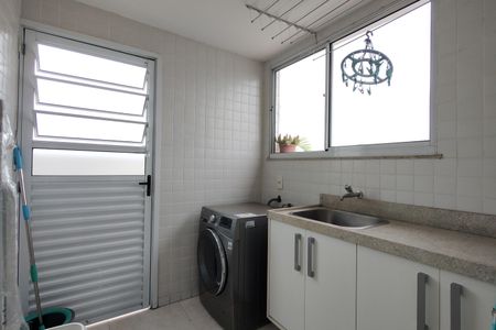 Apartamento à venda com 150m², 3 quartos e 1 vagaLavabo