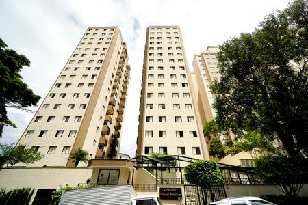 Apartamento para alugar com 61m², 2 quartos e 1 vagaFachada
