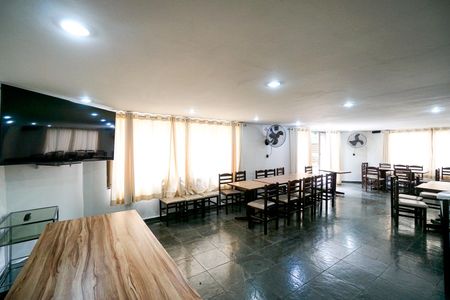 Apartamento para alugar com 61m², 2 quartos e 1 vagaSalão de festas 02