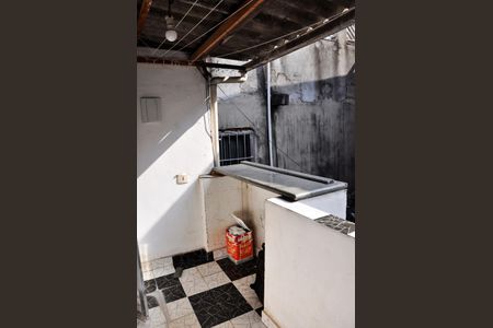 Casa para alugar com 30m², 1 quarto e sem vagaDetalhe - Varanda com Área de Serviço