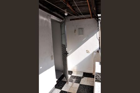 Casa para alugar com 30m², 1 quarto e sem vagaDetalhe - Varanda com Área de Serviço