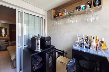 Apartamento à venda com 70m², 2 quartos e 1 vaga Apartamento à venda com 70m², 2 quartos e 1 vagaSacada