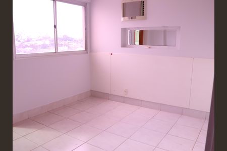 Suíte de apartamento para alugar com 2 quartos, 65m² em Jardim Goiás, Goiânia