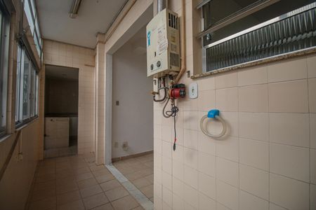 Apartamento à venda com 82m², 2 quartos e 1 vagaÁrea de Serviço