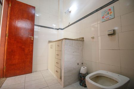 Apartamento à venda com 82m², 2 quartos e 1 vagaBanheiro
