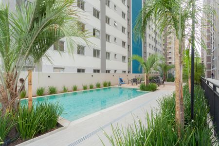 Apartamento para alugar com 62m², 3 quartos e 1 vagaÁrea comum - Piscina