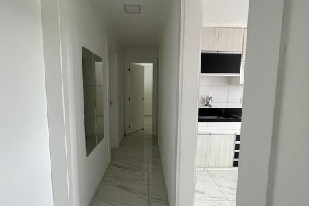 Corredor de apartamento para alugar com 3 quartos, 100m² em Vila Sarapui, Duque de Caxias