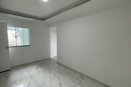 Sala de apartamento para alugar com 3 quartos, 100m² em Vila Sarapui, Duque de Caxias