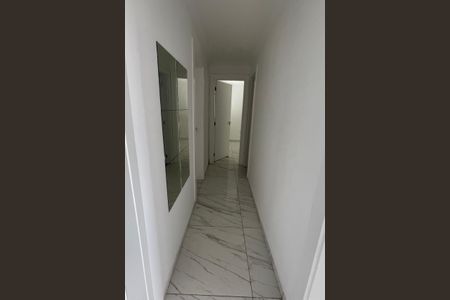 Corredor de apartamento para alugar com 3 quartos, 100m² em Vila Sarapui, Duque de Caxias