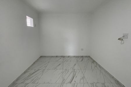 Quarto de apartamento para alugar com 3 quartos, 100m² em Vila Sarapui, Duque de Caxias