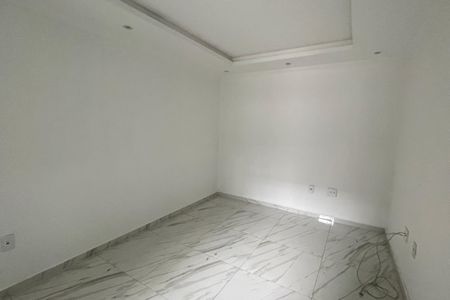 Sala de apartamento para alugar com 3 quartos, 100m² em Vila Sarapui, Duque de Caxias