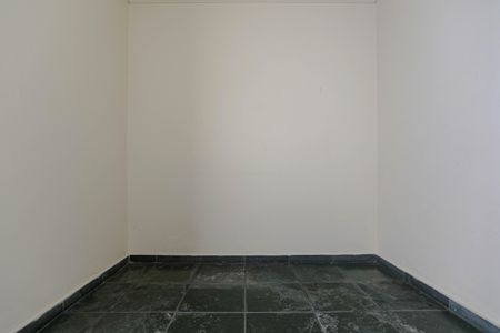 Casa para alugar com 500m², 5 quartos e 4 vagas Casa para alugar com 500m², 5 quartos e 4 vagasQuarto de Serviço