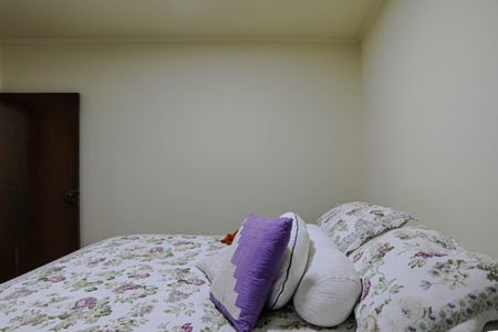 Casa para alugar com 500m², 5 quartos e 4 vagas Casa para alugar com 500m², 5 quartos e 4 vagasQuarto 4