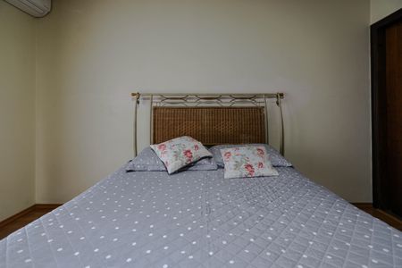 Casa para alugar com 500m², 5 quartos e 4 vagas Casa para alugar com 500m², 5 quartos e 4 vagasQuarto 2 - Suíte