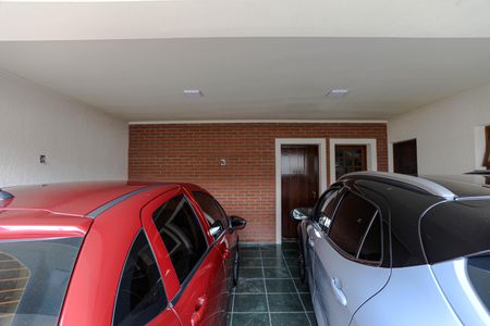 Casa para alugar com 500m², 5 quartos e 4 vagas Casa para alugar com 500m², 5 quartos e 4 vagasGaragem