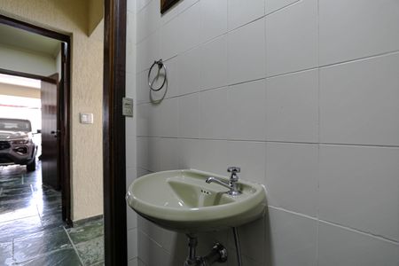 Casa para alugar com 500m², 5 quartos e 4 vagas Casa para alugar com 500m², 5 quartos e 4 vagasBanheiro de Serviço