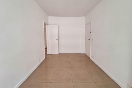 Sala de apartamento à venda com 2 quartos, 75m² em Icaraí, Niterói