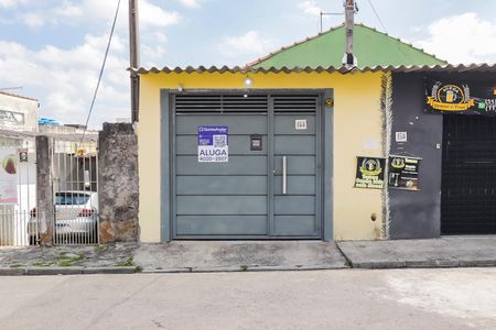 Casa para alugar com 95m², 2 quartos e 1 vagaFachada