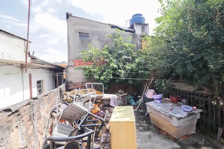 Casa para alugar com 95m², 2 quartos e 1 vagaQuintal