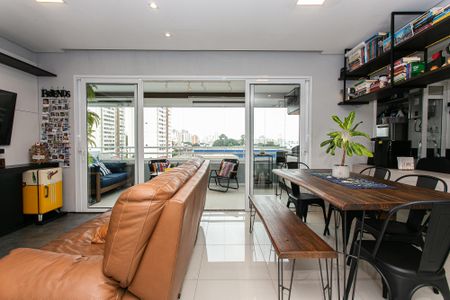 Apartamento à venda com 67m², 1 quarto e 1 vagaSala