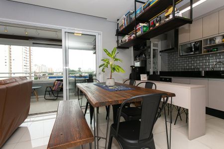 Apartamento à venda com 67m², 1 quarto e 1 vagaSala