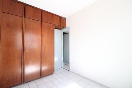 Quarto 2 de apartamento para alugar com 3 quartos, 70m² em Lagoinha, Uberlândia