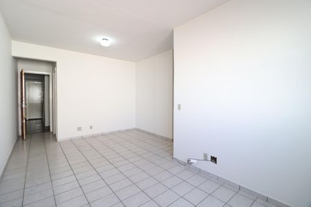 Apartamento para alugar com 70m², 3 quartos e 1 vagaSala
