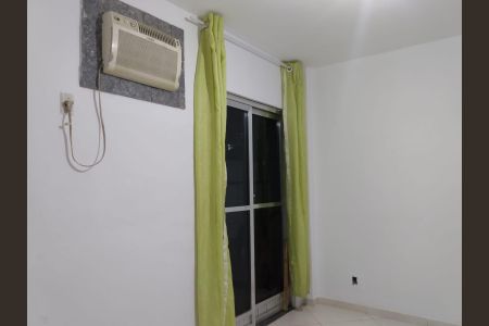 Quarto de apartamento para alugar com 2 quartos, 48m² em Olaria, Rio de Janeiro
