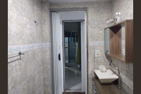 Apartamento para alugar com 48m², 2 quartos e sem vagaBanheiro