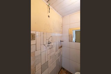 Banheiro de casa para alugar com 1 quarto, 55m² em Itaquera, São Paulo